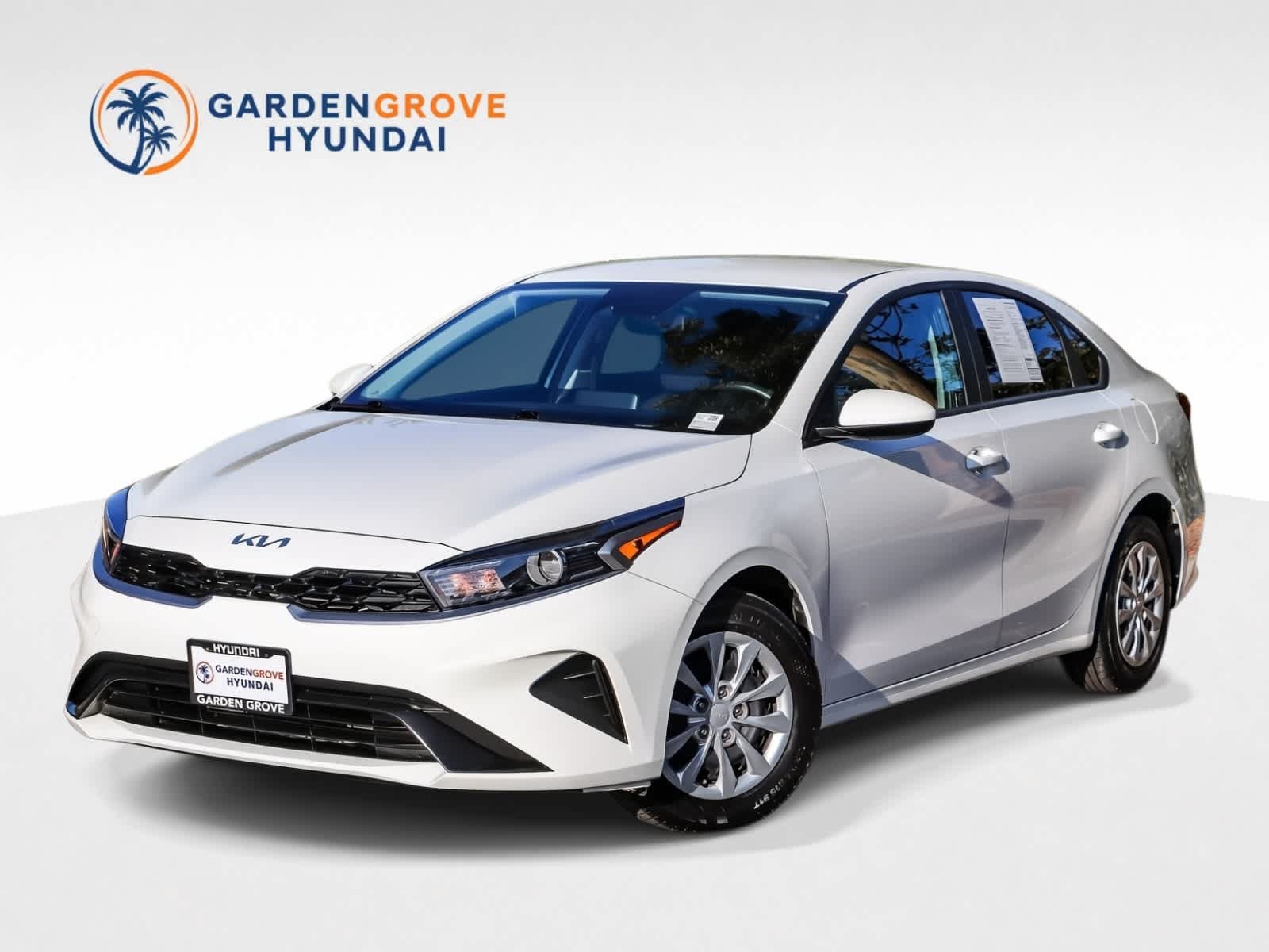 Used 2023 Kia Forte LX FWD image 1