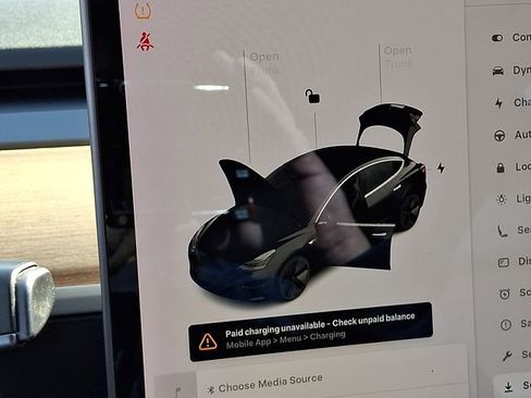 Used 2019 Tesla Model 3 Standard Range Plus image 37