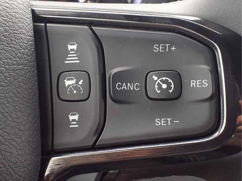 Used 2026 RAM 2500 Limited AWD/4WD image 21
