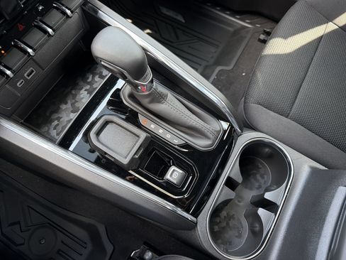 New 2026 GMC Canyon Elevation w/ Convenience Package RWD image 7
