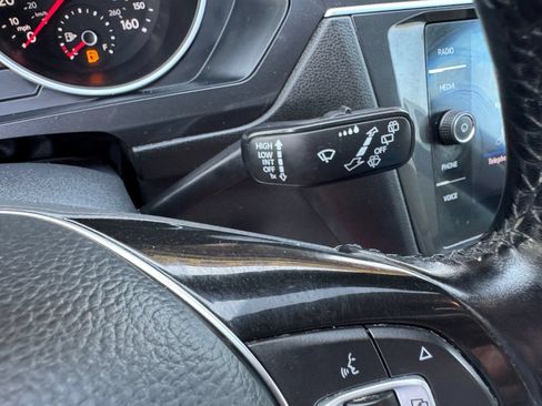 Used 2019 Volkswagen Tiguan SE FWD image 31