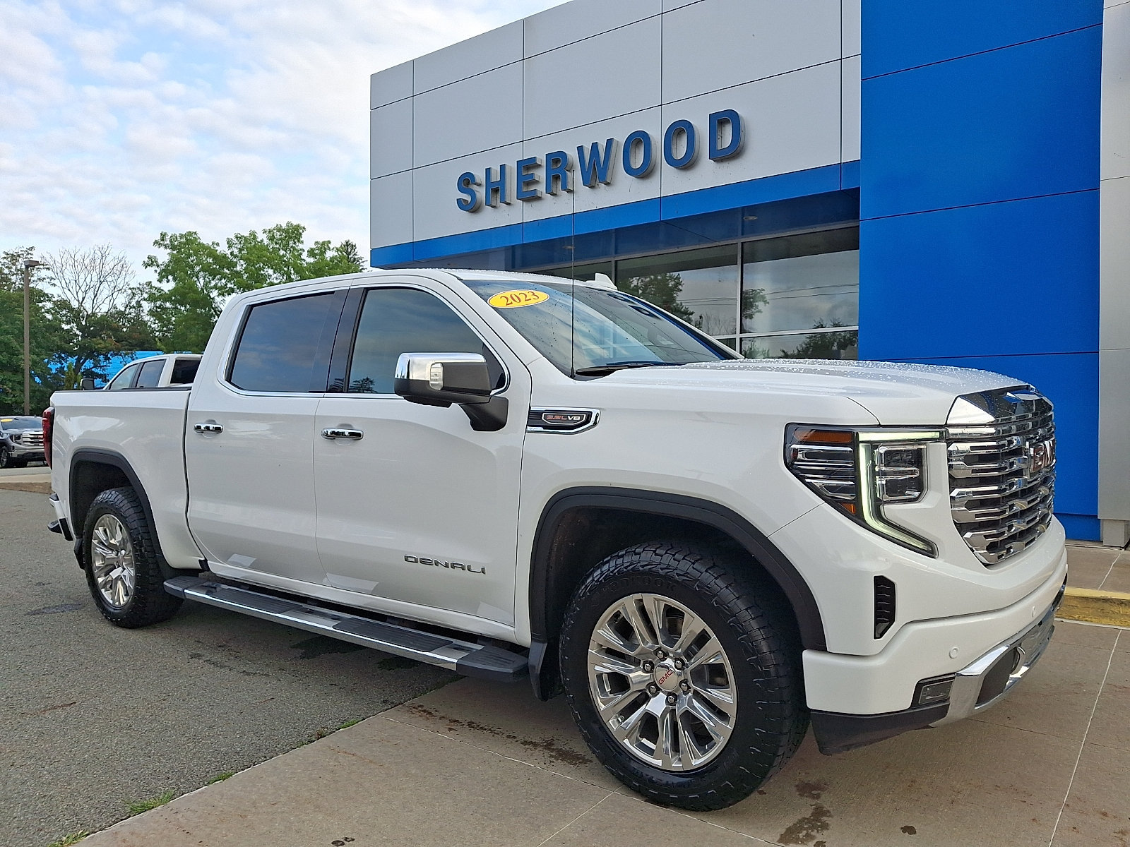 Certified 2023 GMC Sierra 1500 Denali AWD/4WD image 1