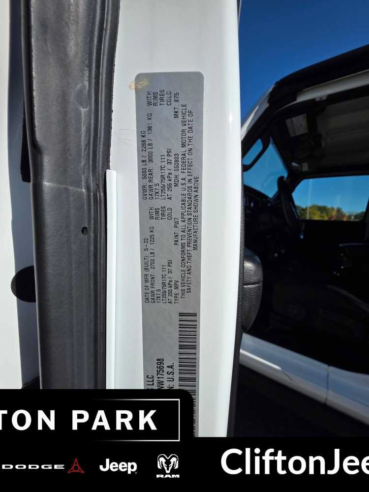Used 2022 Jeep Wrangler Sport AWD/4WD image 23