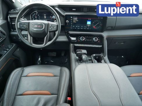 Used 2024 GMC Sierra 1500 AT4 image 17