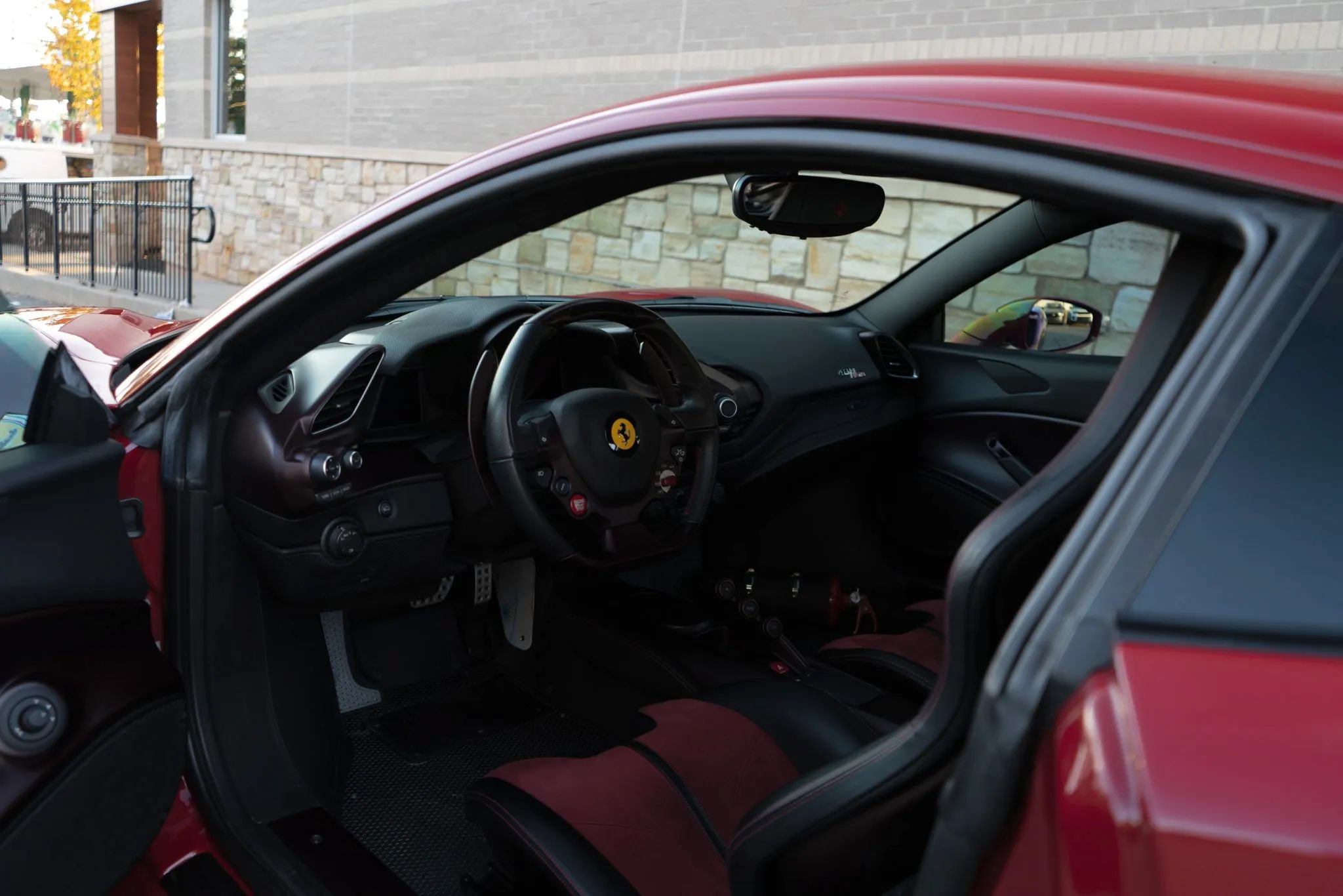 Used 2020 Ferrari 488 Pista Coupe RWD image 77