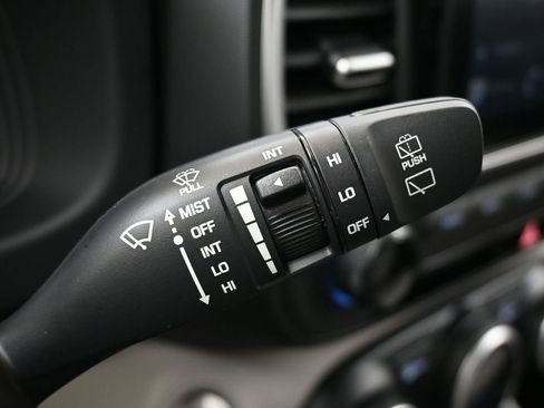 New 2026 Hyundai Venue SEL image 29