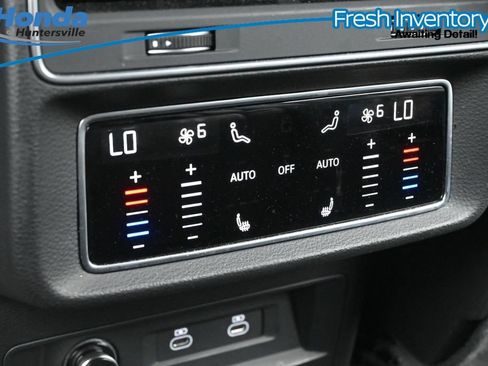 Used 2022 Audi Q7 3.0T Prestige AWD/4WD image 15