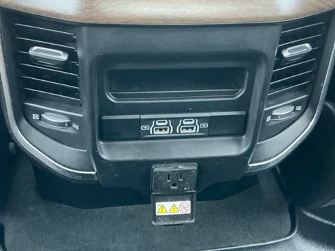 Used 2022 RAM 1500 Laramie AWD/4WD image 21