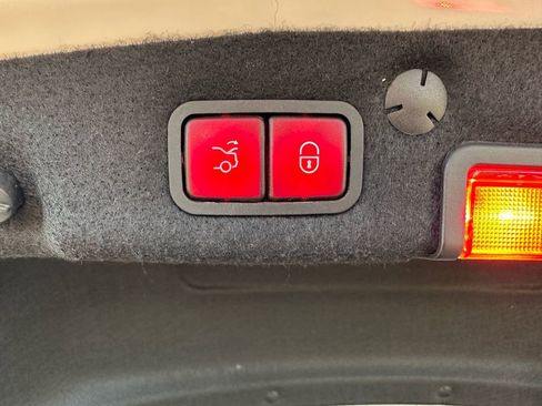 Used 2018 Mercedes-Benz C 43 AMG 4MATIC image 29