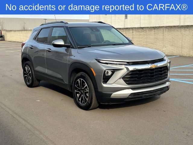 Used 2024 Chevrolet TrailBlazer LT w/ LT Cold Weather Package FWD image 8