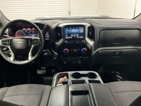 Used 2022 Chevrolet Silverado 2500 LT w/ Convenience Package image 12