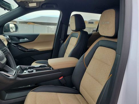 New 2026 Chevrolet Equinox ACTIV w/ Safety and Technology Package image 7