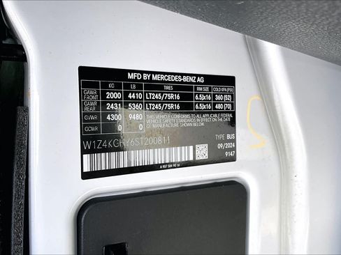 Certified 2025 Mercedes-Benz Sprinter 2500 image 31