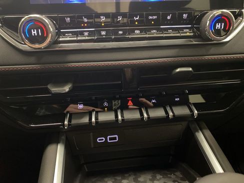 New 2026 Chevrolet Colorado Z71 w/ Technology Package AWD/4WD image 20