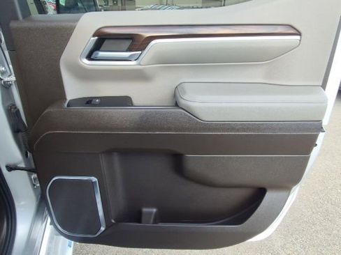 Used 2022 GMC Sierra 1500 SLT image 19