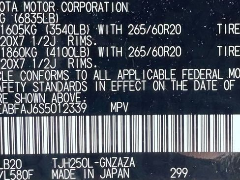 Used 2025 Toyota Land Cruiser w/ Premium Package image 36