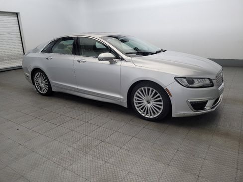 Used 2017 Lincoln MKZ Reserve image 11