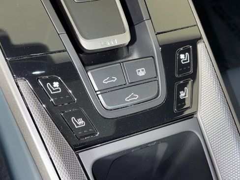 Used 2021 Porsche 911 Carrera image 33