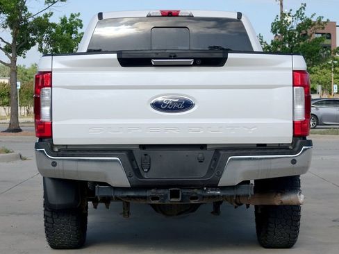 Used 2019 Ford F250 Lariat w/ Lariat Value Package AWD/4WD image 16