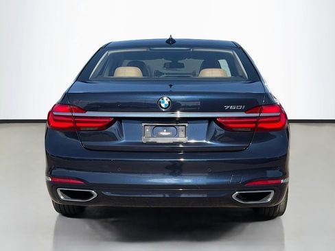Used 2016 BMW 750i image 4