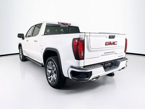 Used 2025 GMC Sierra 1500 Denali w/ Denali Reserve Package AWD/4WD image 5