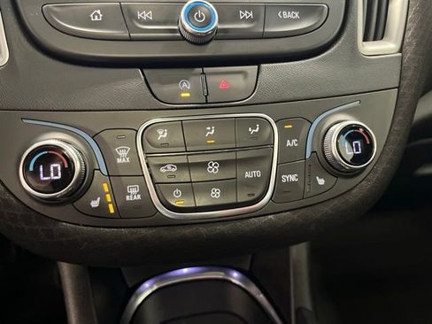 Used 2024 Chevrolet Malibu LT FWD image 12