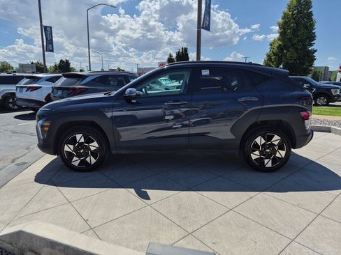 Certified 2025 Hyundai Kona SEL AWD/4WD image 9