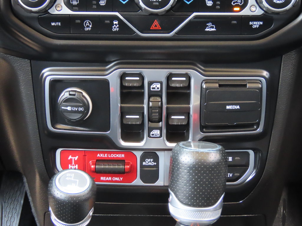 Used 2022 Jeep Gladiator Mojave w/ LED Lighting Group AWD/4WD image 47