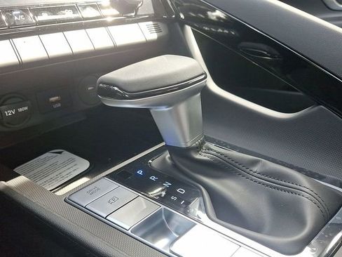 New 2026 Hyundai Elantra Limited FWD image 16