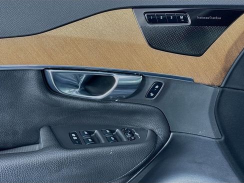 Used 2021 Volvo XC90 T8 Inscription Expression w/ Advanced Package image 18