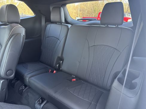 Used 2023 Buick Enclave Avenir w/ Avenir Technology Package image 13