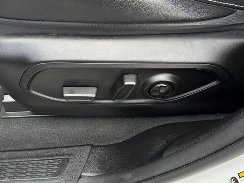 Used 2023 Jeep Grand Cherokee L Limited image 17