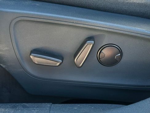 Used 2025 Ford Maverick XLT w/ XLT Luxury Package image 10