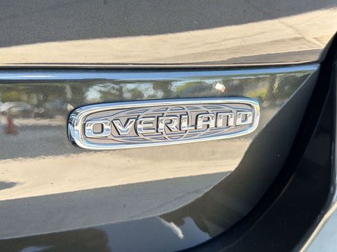 Used 2023 Jeep Grand Cherokee L Overland w/ Advanced Protech Group III AWD/4WD image 34