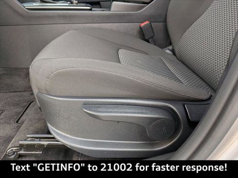 Used 2025 Kia Sportage LX FWD image 21