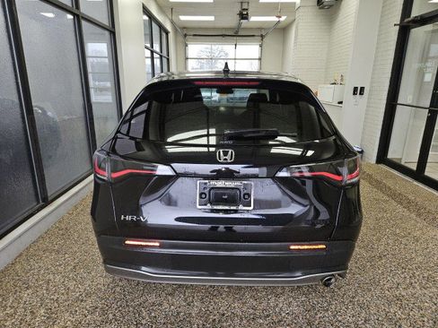 Used 2023 Honda HR-V Sport image 3