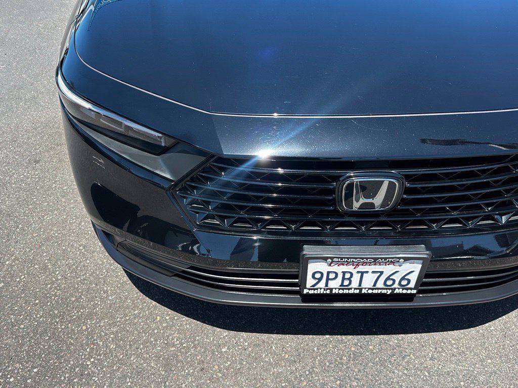 Used 2024 Honda Accord Sport image 4