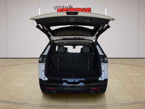 Used 2019 Chevrolet Traverse Premier w/ Redline Edition AWD/4WD image 9