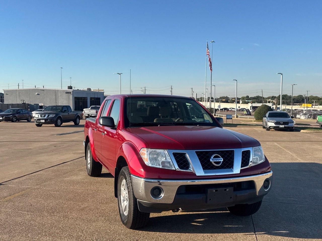 Used 2010 Nissan Frontier SE AWD/4WD image 4