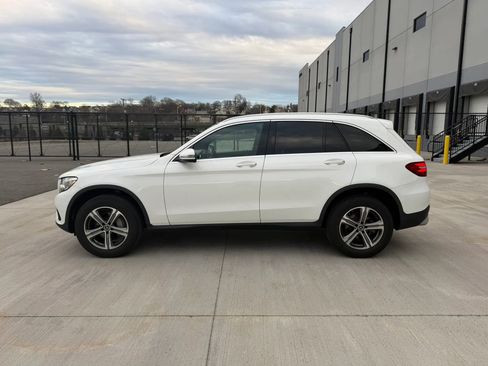 Used 2019 Mercedes-Benz GLC 300 4MATIC image 5