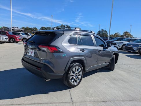 Certified 2024 Toyota RAV4 XLE Premium image 7