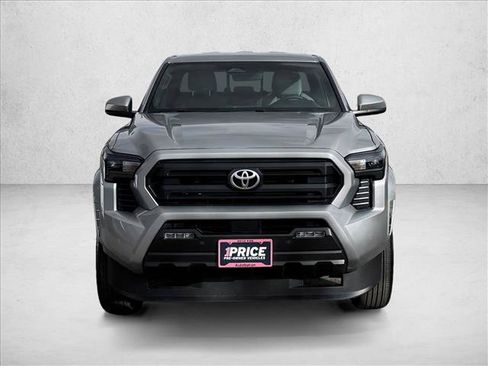 Certified 2025 Toyota Tacoma SR5 AWD/4WD image 2