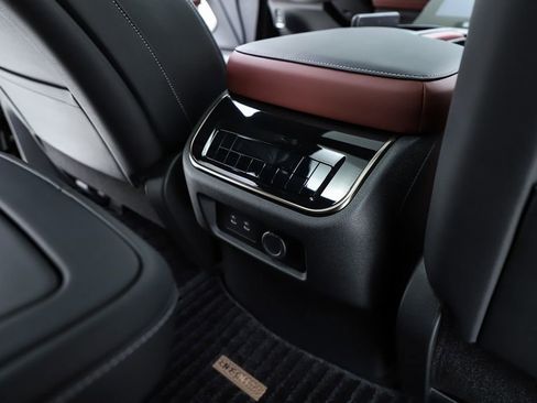 New 2026 INFINITI QX80 Autograph w/ Premium Cargo Package AWD/4WD image 40