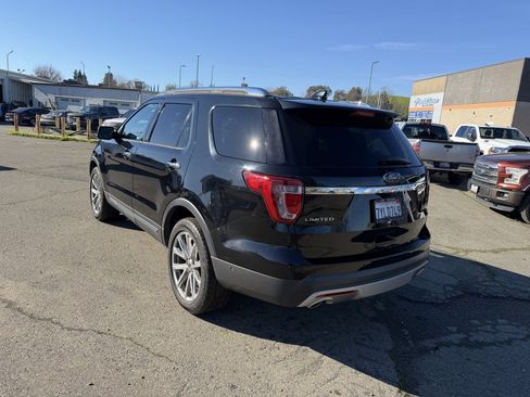 Used 2017 Ford Explorer Limited w/ Equipment Group 301A image 3