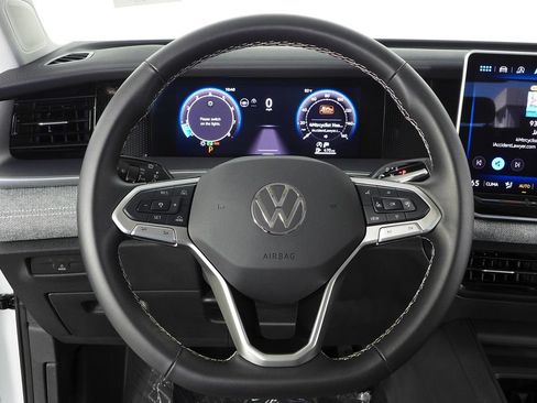 Used 2025 Volkswagen Tiguan S FWD image 26