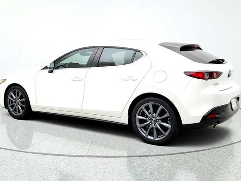 Used 2019 MAZDA MAZDA3 Hatchback FWD image 7