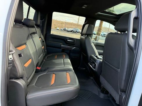 Used 2020 GMC Sierra 2500 AT4 w/ AT4 Premium Package image 17