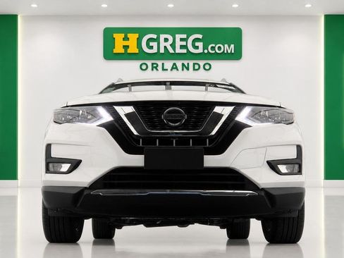 Used 2019 Nissan Rogue SV w/ Premium Package FWD image 6