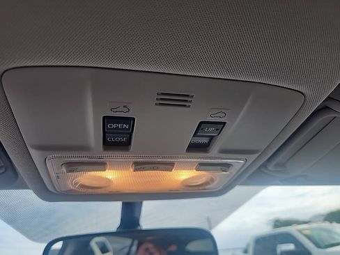 Used 2015 Toyota RAV4 XLE FWD image 24