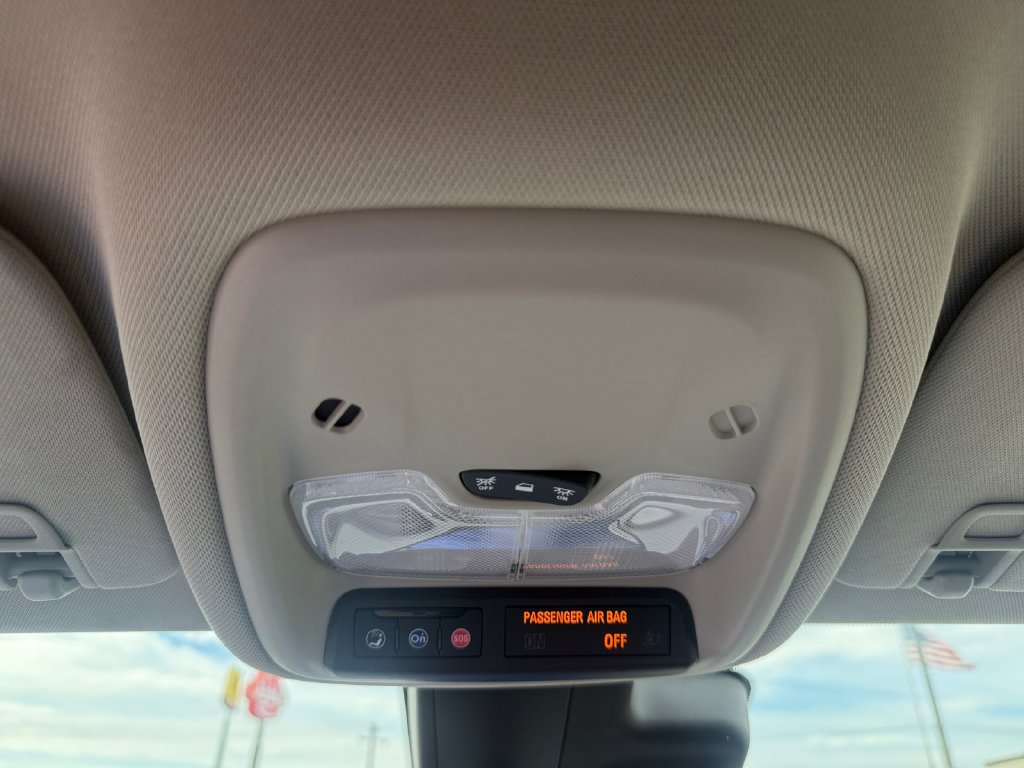 Used 2023 Buick Encore GX Select w/ Sport Touring Package FWD image 20